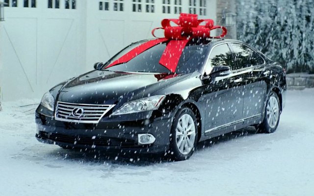 jalbm.Lexus-ES-350-Red-Bow